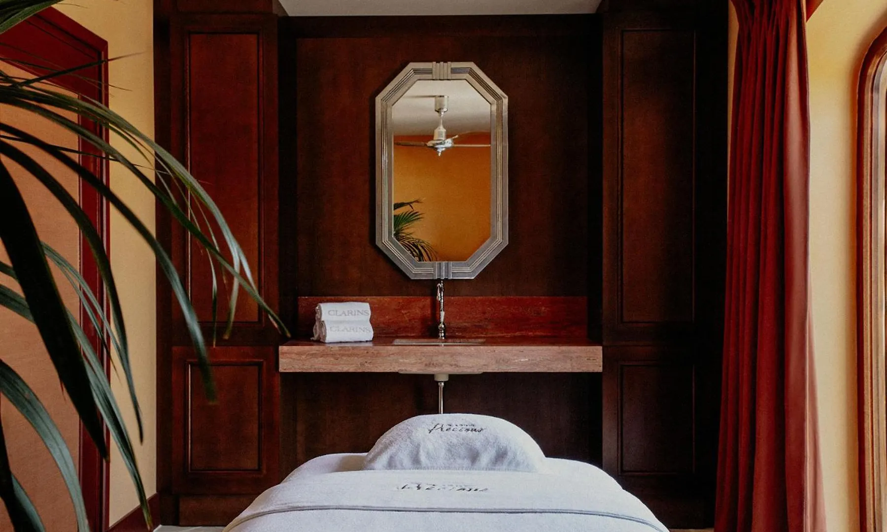 ***** Hotel Le Mas Candille Mougins France